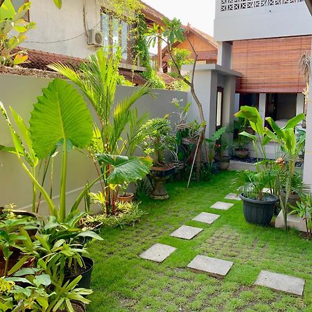 The Lima Home Stay In Canggu Екстериор снимка