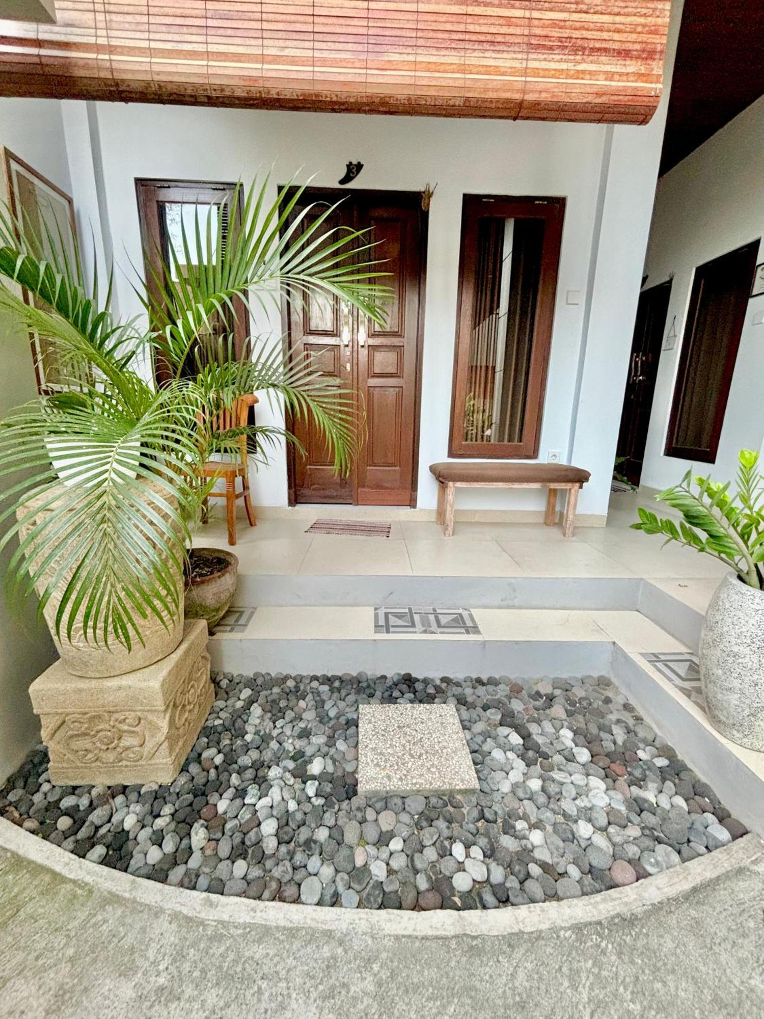 The Lima Home Stay In Canggu Екстериор снимка