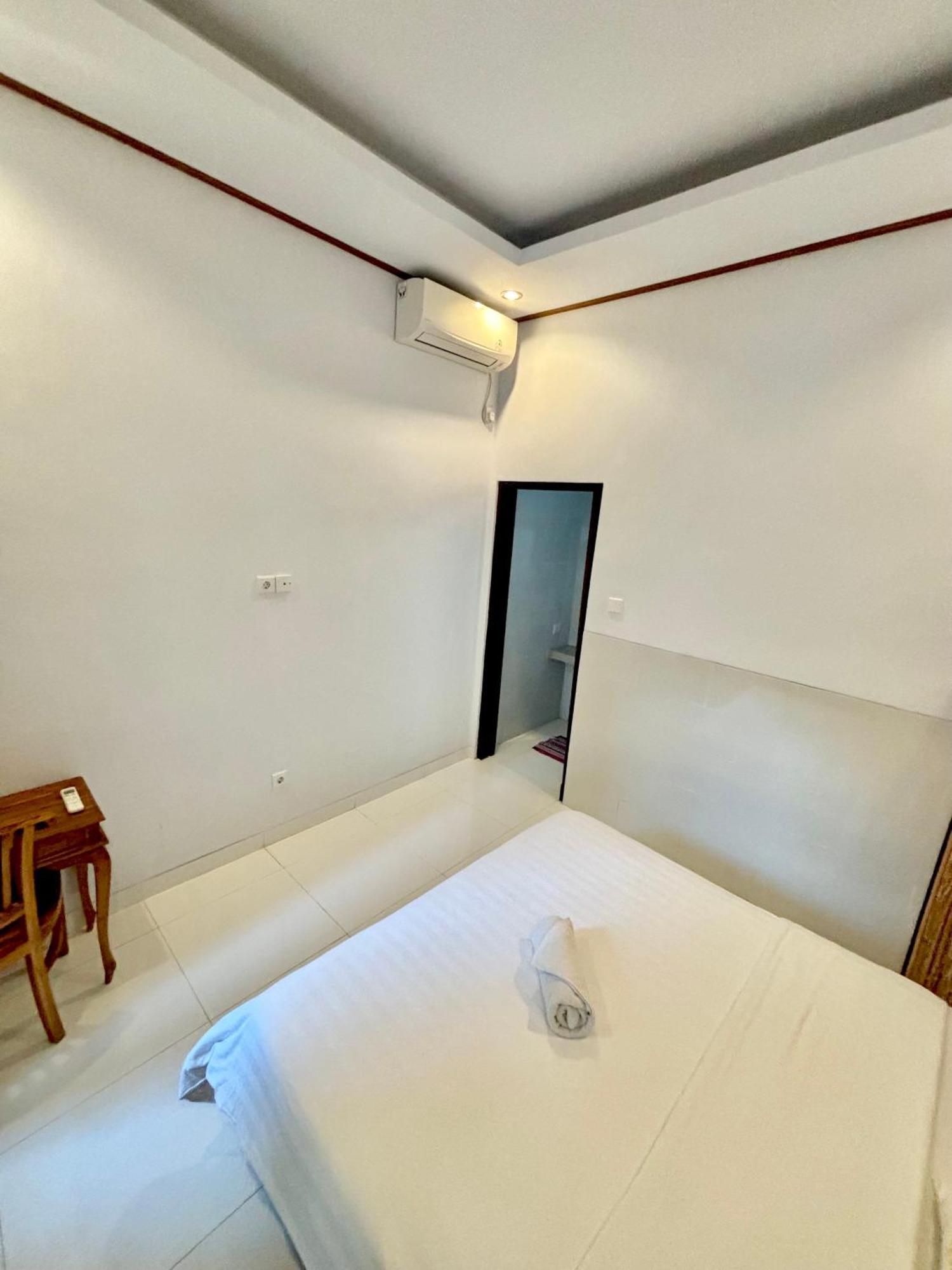 The Lima Home Stay In Canggu Екстериор снимка