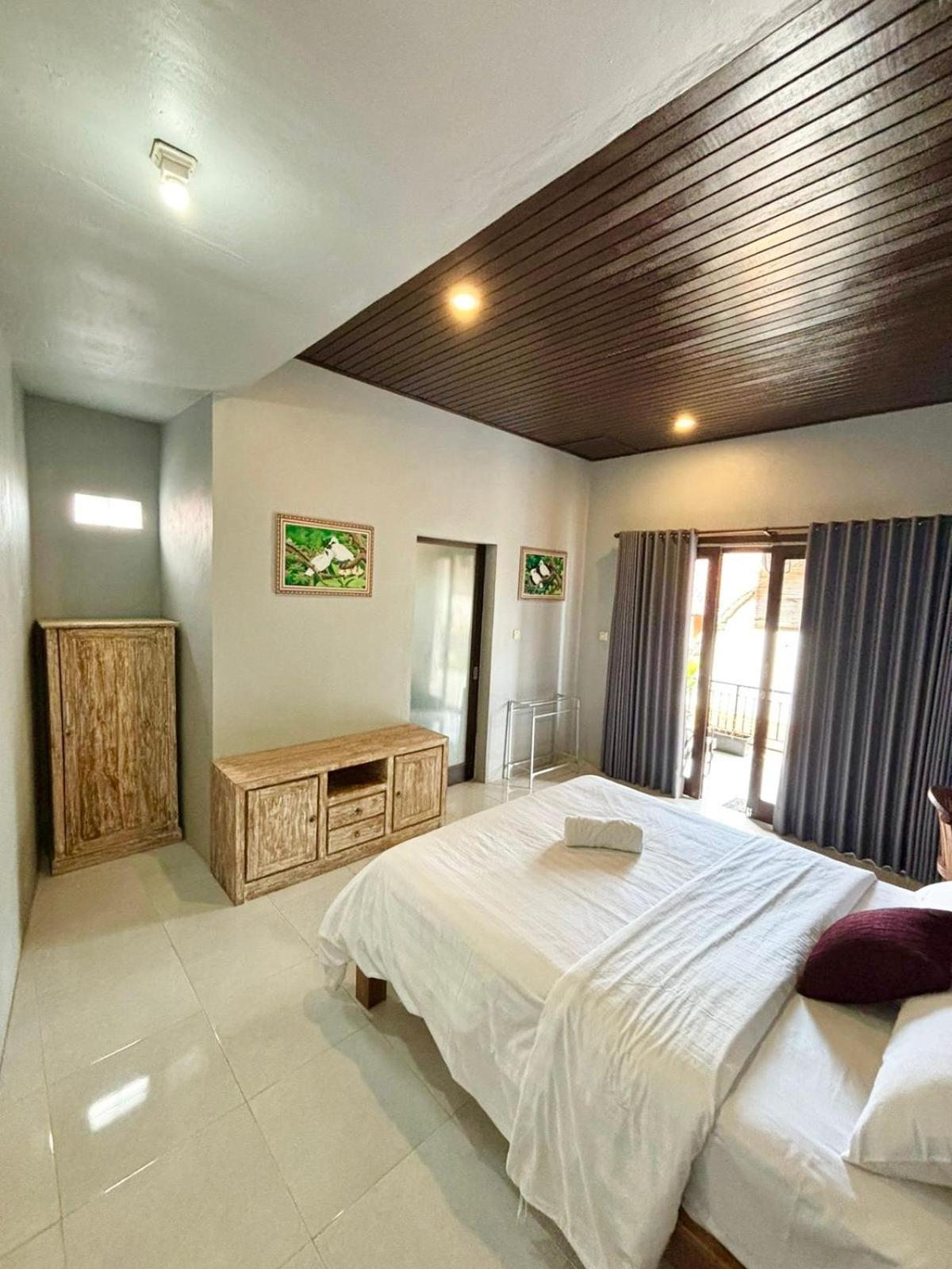 The Lima Home Stay In Canggu Екстериор снимка